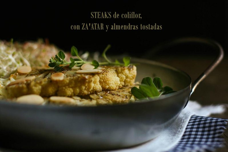 “Steaks” de coliflor, con Za’atar y almendras tostadas